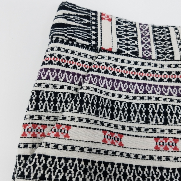 Artisan NY Tribal Cream & Black Midrise Shorts - Picture 2 of 6